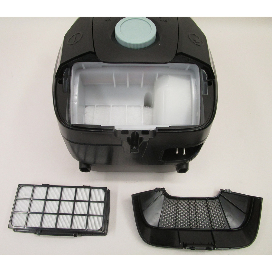 Rowenta RO4952EA Green Force Max Parquet - Filtre sortie moteur sorti