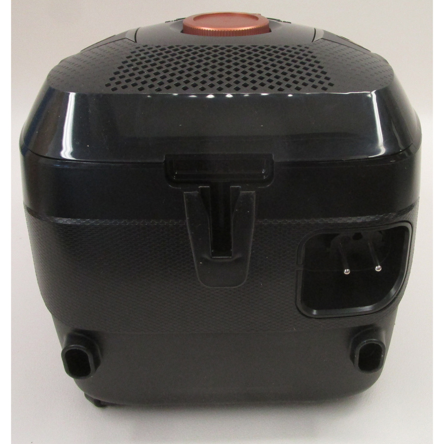 Rowenta RO6164EA Green Force Max Silence - Fixe tube arrière et sortie de câble