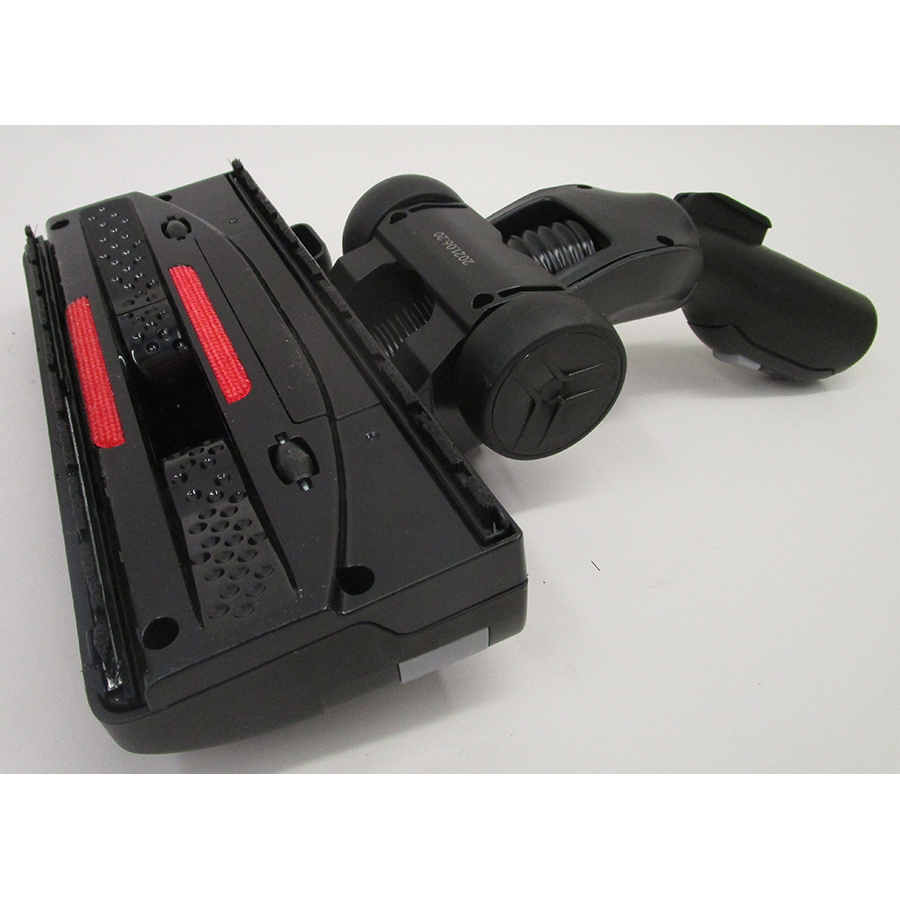 Rowenta RO7450EA Silence Force - Brosse universelle vue de dessous