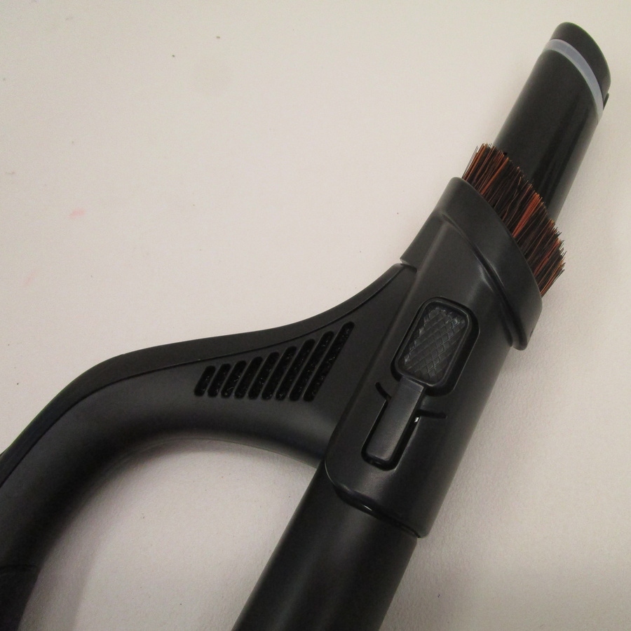 Rowenta RO7936EA Silence Force Cyclonic Effitech - Crosse avec accessoires intégrés