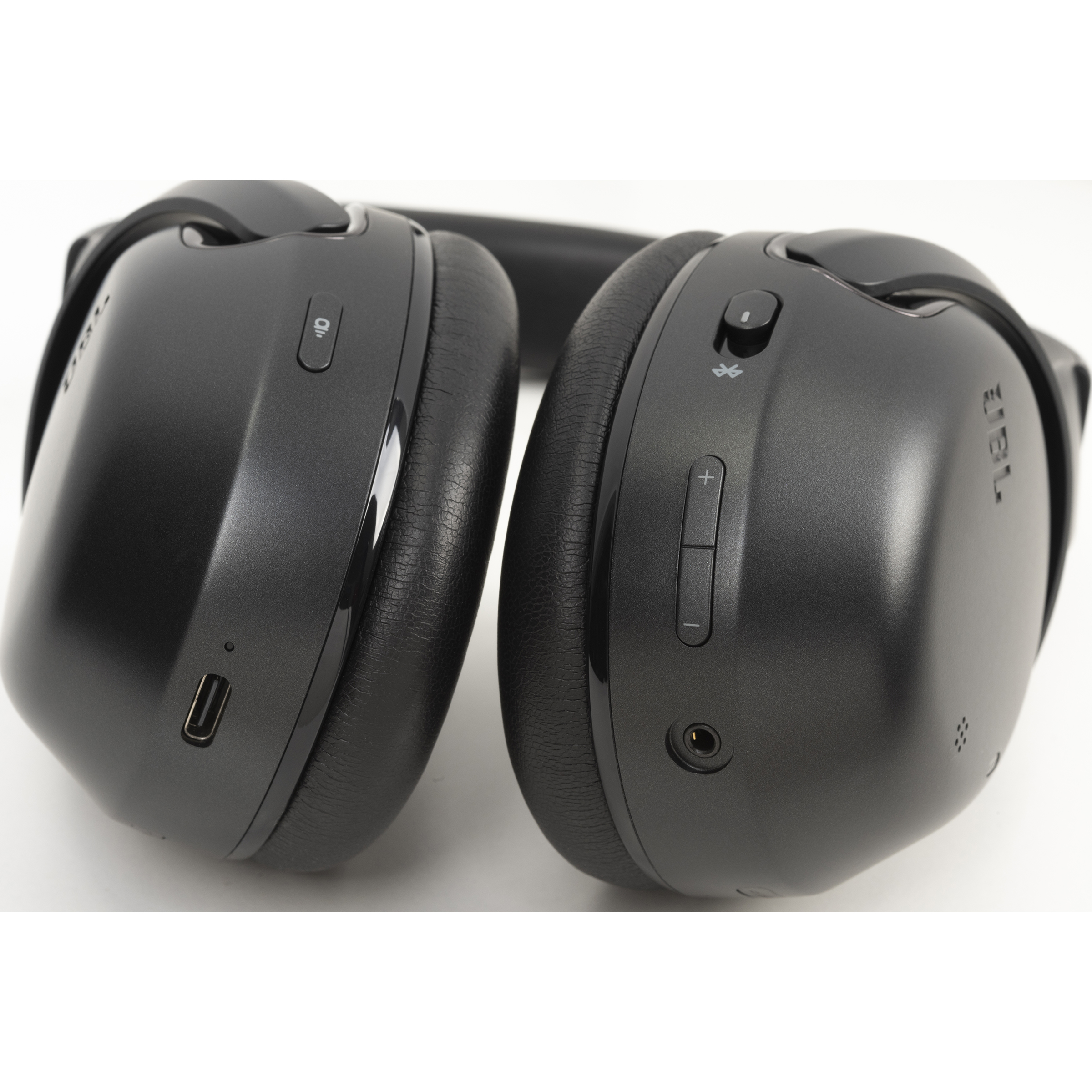 JBL Tour One M2 - Boutons de commandes