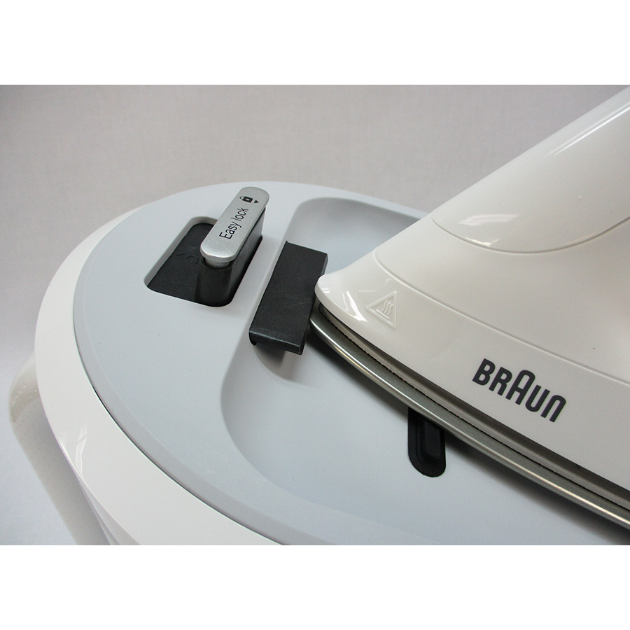 Test Braun IS5156WH CareStyle 5 - Centrale vapeur - UFC-Que Choisir