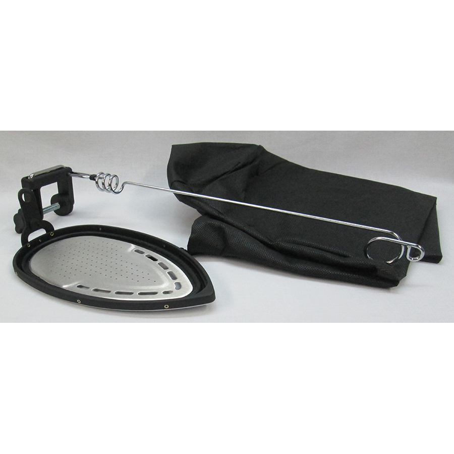 Laurastar Lift Xtra Titan - Accessoires fournis : semelle protectrice pour les tissus délicats et guide-fil pour le câble vapeur