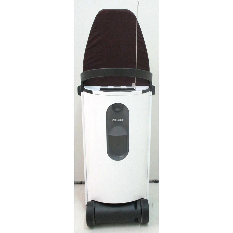 Miele B 4847 FashionMaster - Centre de repassage plié - Vue de face