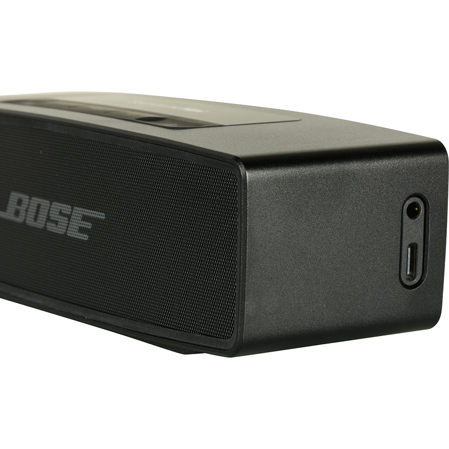 Bose SoundLink Mini II Special Edition - Connectique