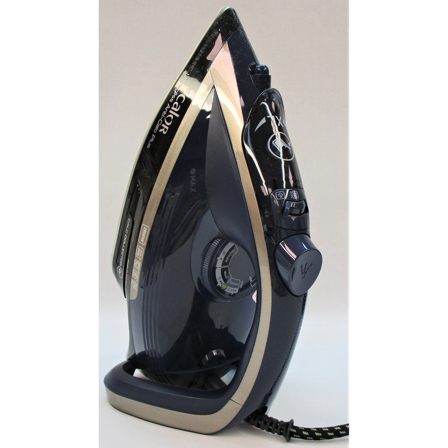 Calor FV6846C0 Ultragliss Anti-Calc Plus - Vue d'ensemble posé sur le talon