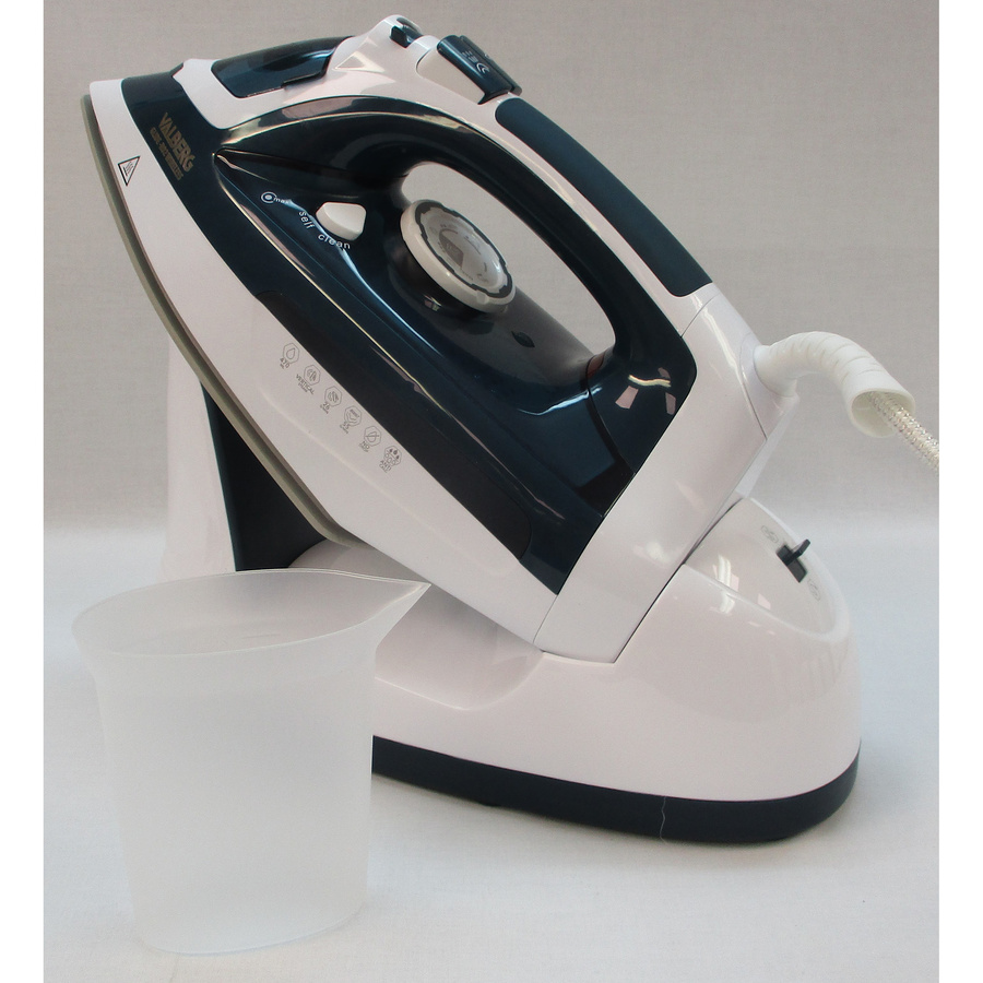 Valberg (ElectroDepot) Fer à repasser sans fil (Code article 971880) - Gobelet de remplissage