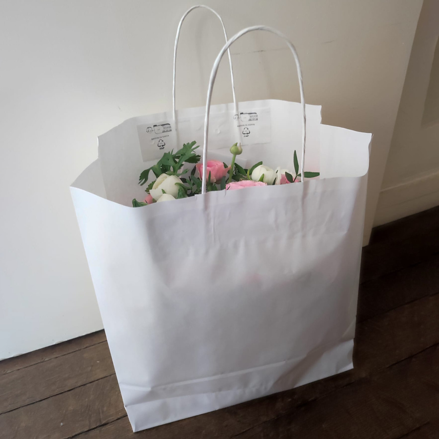 123fleurs.com  - Livraison par un fleuriste.