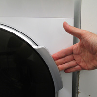 Thomson (Darty) THWD86140WH3 - Poignée d'ouverture du hublot