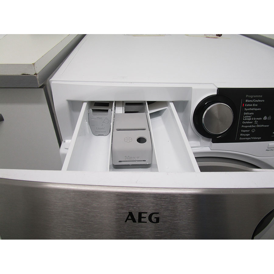 AEG L8WED164C(*12*) - Compartiments à produits lessiviels