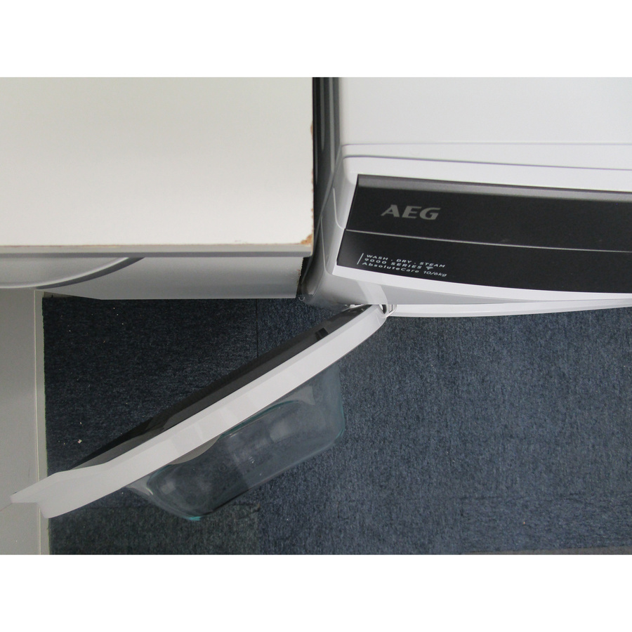 AEG LWR98C166X - Angle d'ouverture de la porte