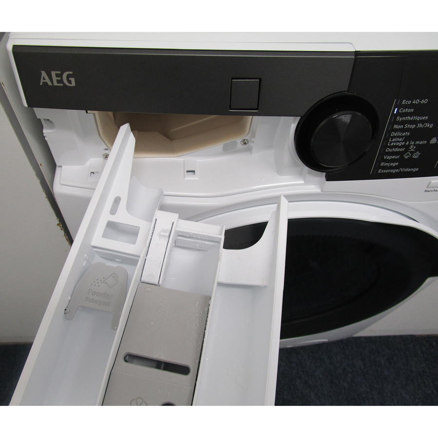 AEG LWR98C166X - Retrait du bac à produit