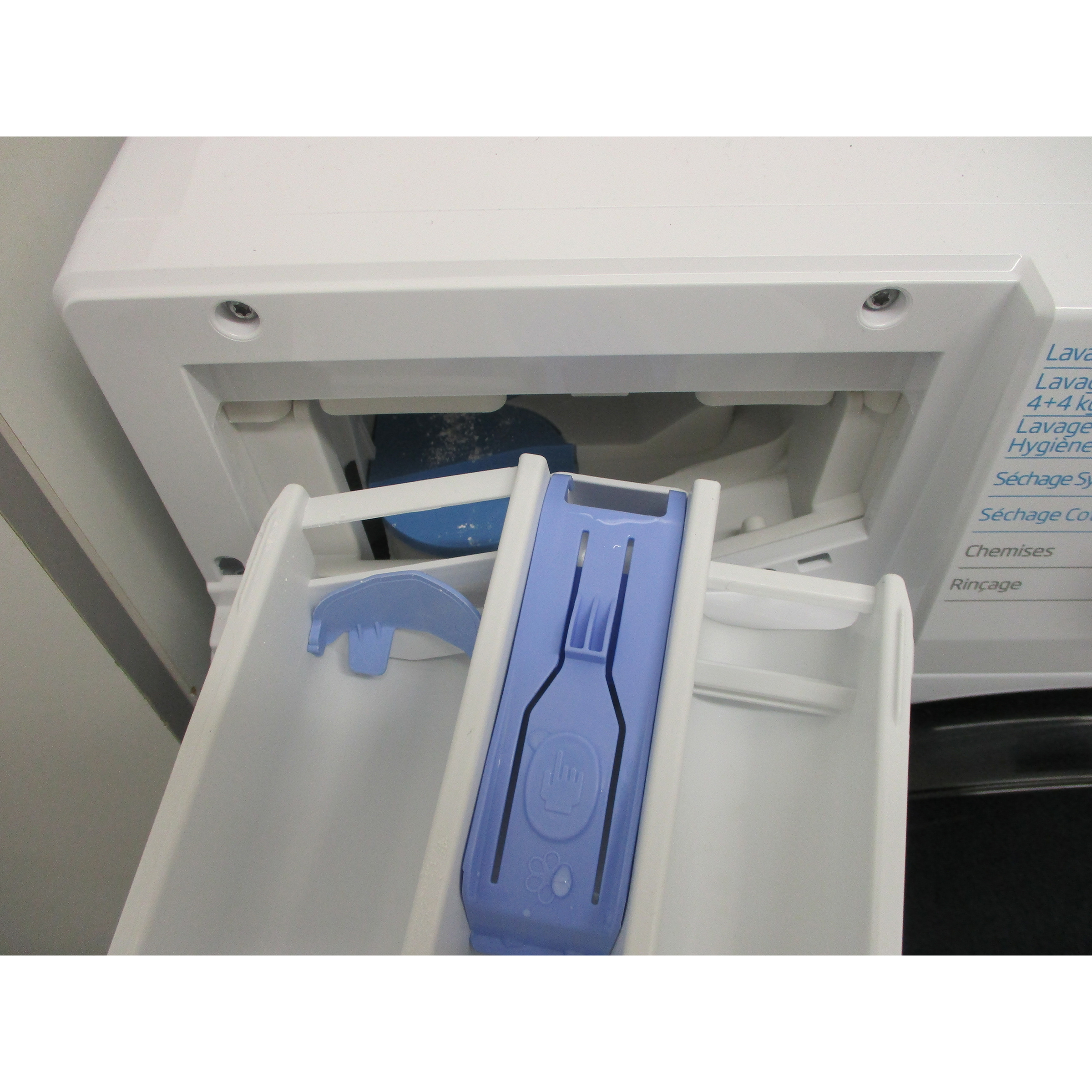 Beko HTE7614YBST - Retrait du bac à produit