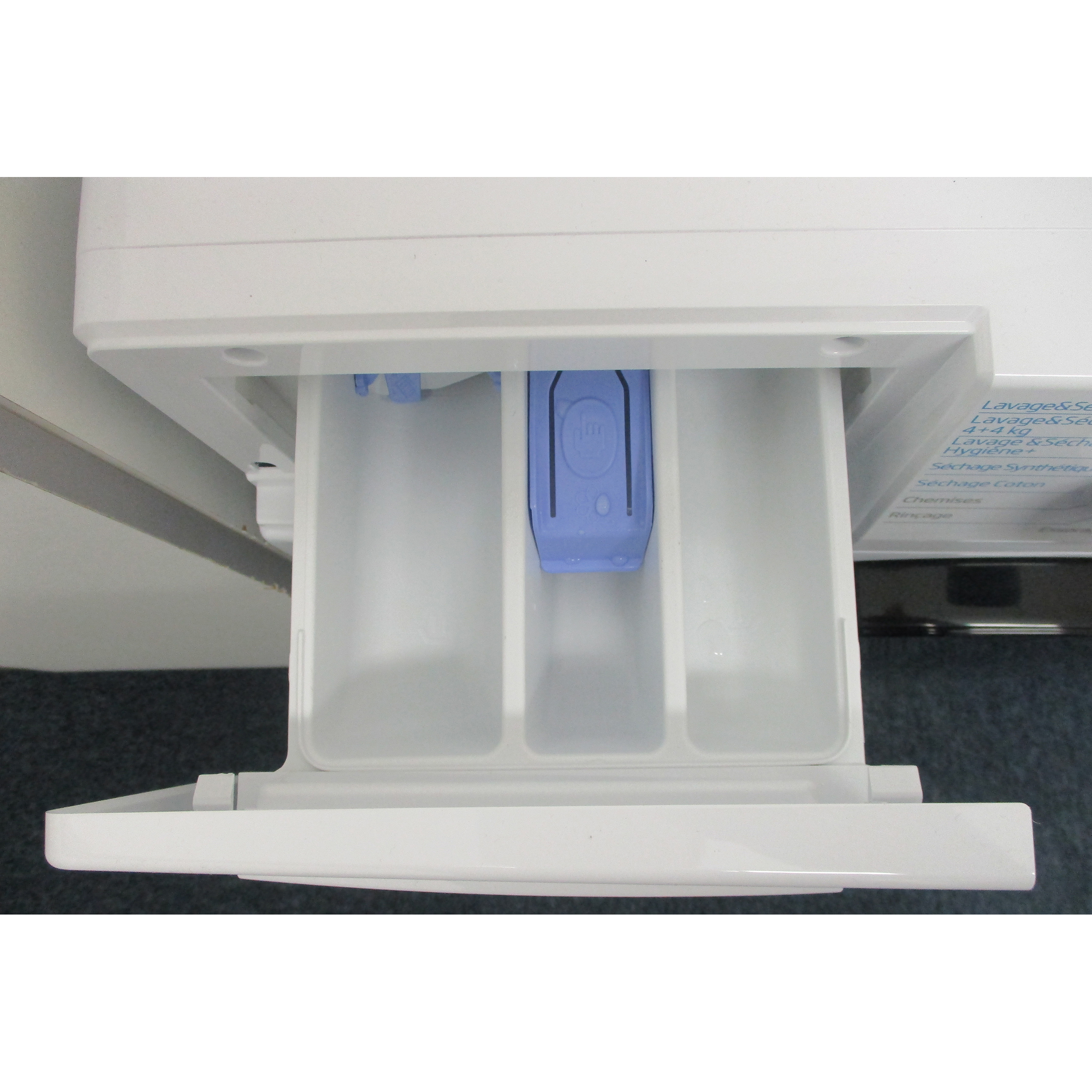 Beko HTE7614YBST - Compartiments à produits lessiviels