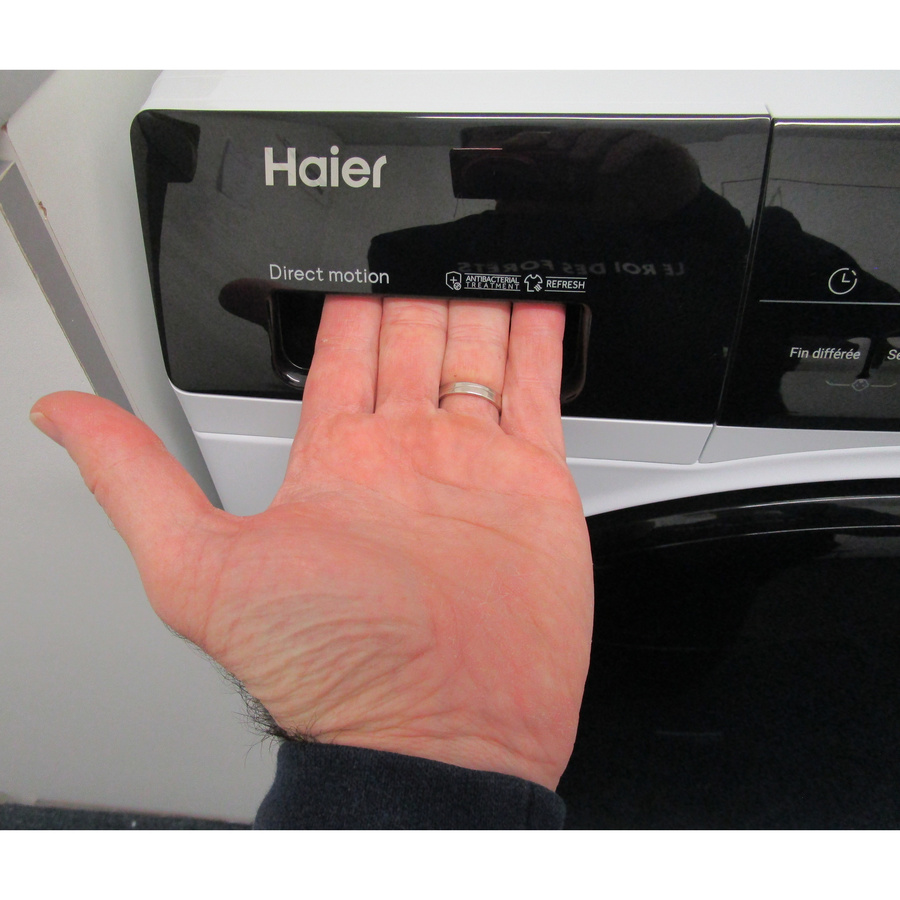 Haier HWD100-B14939-FR - Ouverture du tiroir à détergents