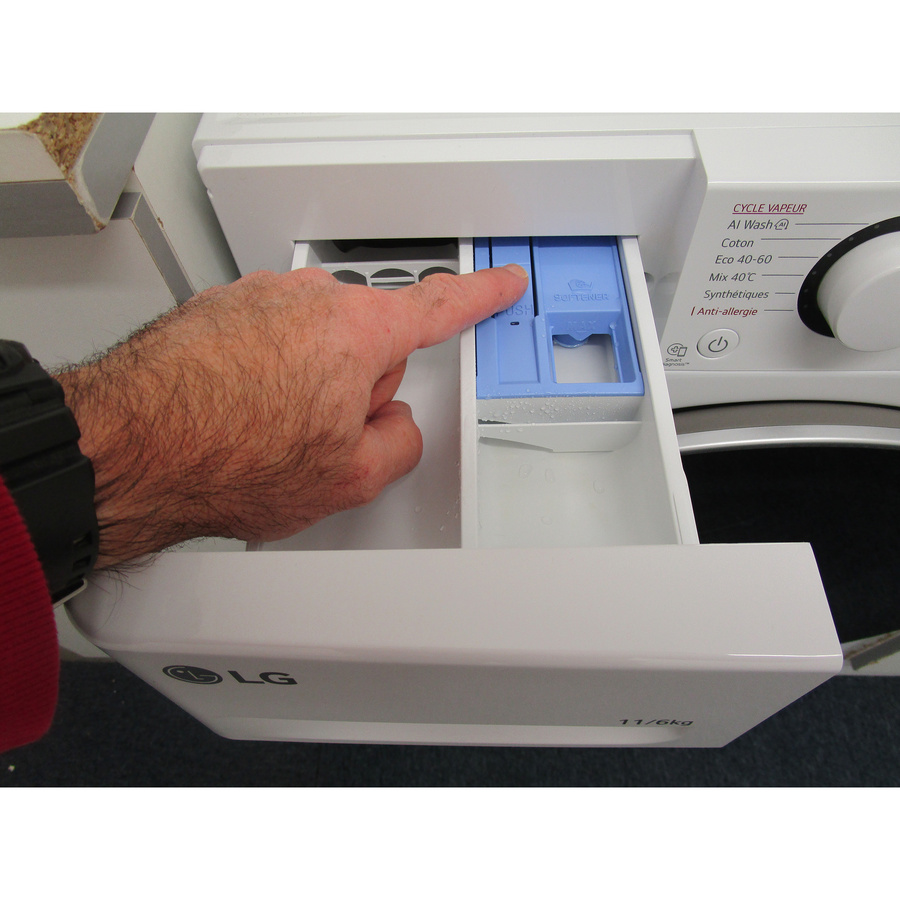 LG F164R51WRS - Bouton de retrait du bac à produits