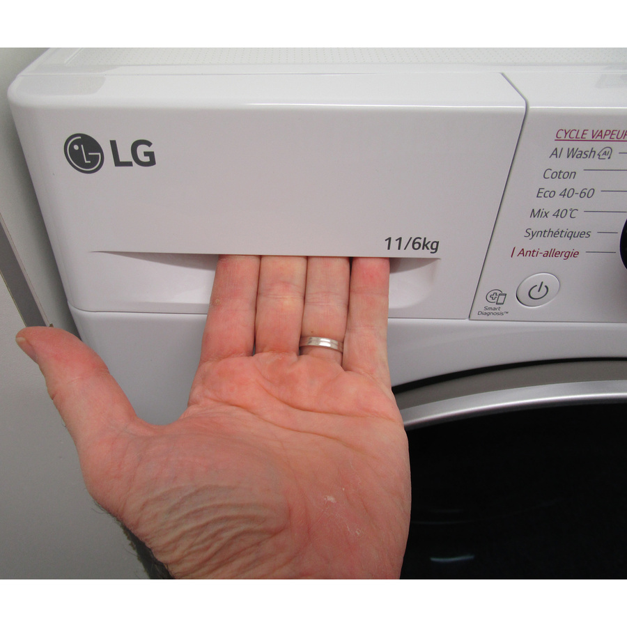 LG F164R51WRS - Ouverture du tiroir à détergents