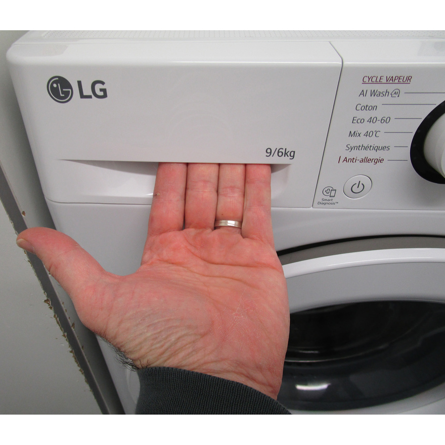 LG F964R33WRS - Ouverture du tiroir à détergents