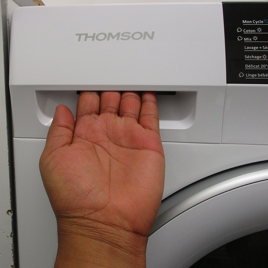 Thomson (Darty) THWD86140WH - Ouverture du tiroir à détergents