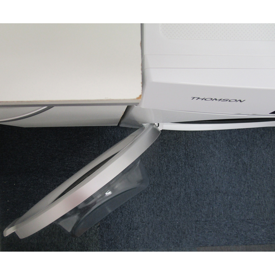 Thomson THWD86140WH2 - Angle d'ouverture de la porte