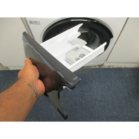 AEG LFE6ED844B - Retrait du bac à produit