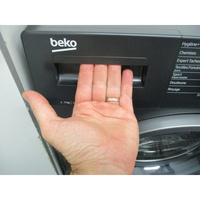 Beko WUE7212S1A - Ouverture du tiroir à détergents