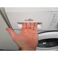 High One (Electro Dépôt) WF 510 C W566C2 - Ouverture du tiroir à détergents