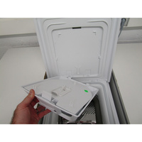 Indesit BTWS50400FR - Retrait du bac à produit