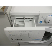 Indesit BWE81496XWVFR - Compartiments à produits lessiviels