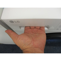 LG F14X56WHST - Ouverture du tiroir à détergents