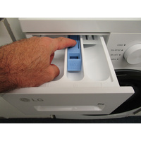 LG F84N15WHS - Bouton de retrait du bac à produits