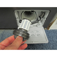 LG F94B15MBS - Filtre de vidange dévissé