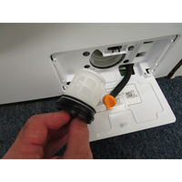 LG F94N15WHS - Filtre de vidange dévissé