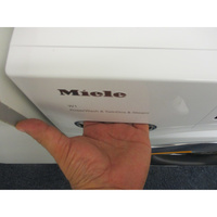 Miele WWG880WCS - Ouverture du tiroir à détergents