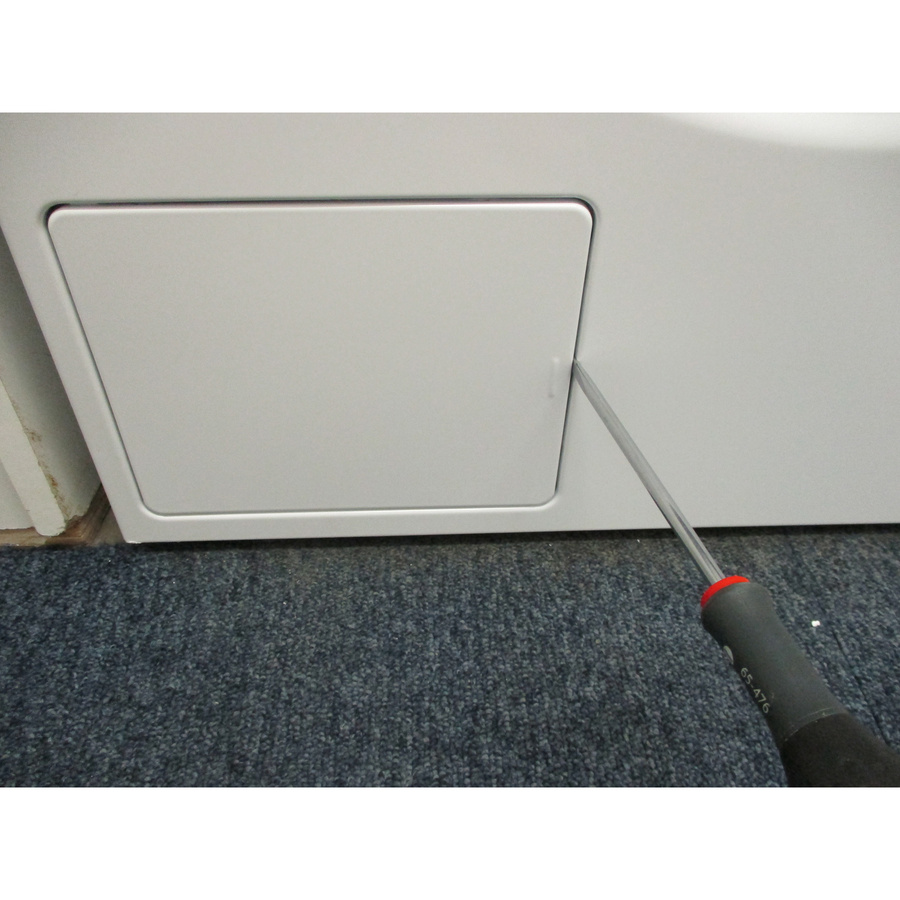 Asko W2086C.W/3 - Outil nécessaire pour accéder au filtre de vidange