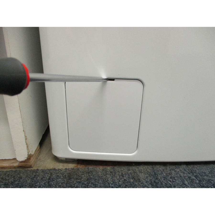 Aya (But) ALT1052-NE - Outil nécessaire pour accéder au filtre de vidange