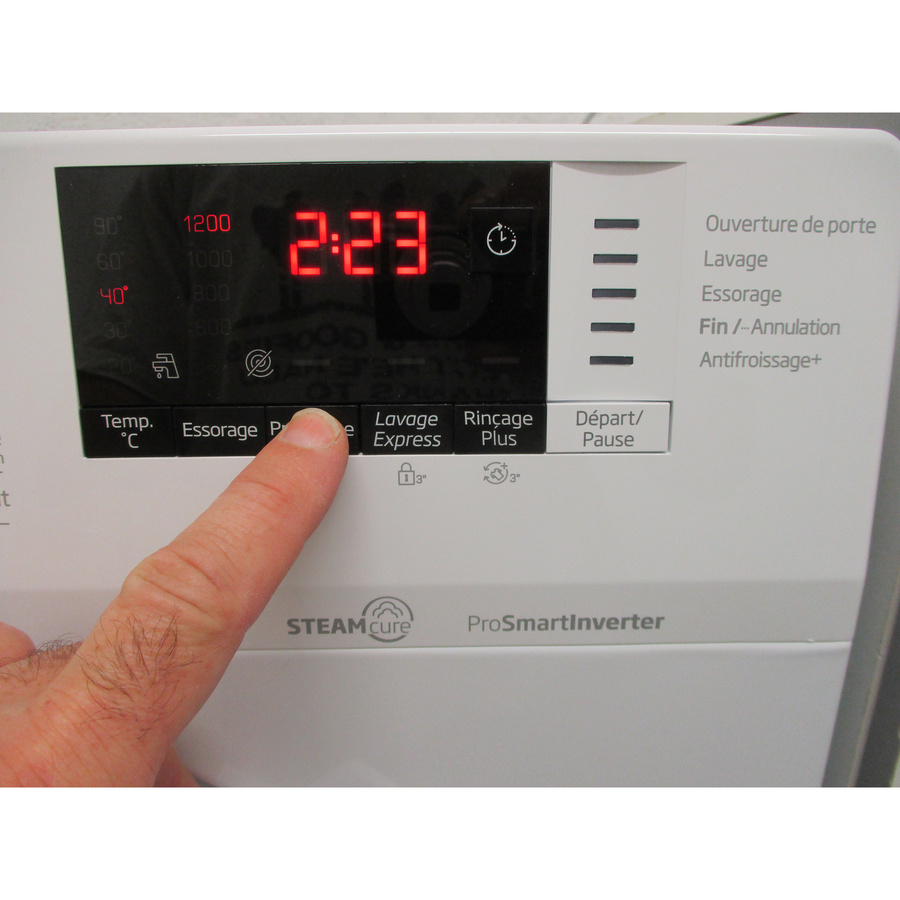 Beko WUE6612W1W - Afficheur et touches d'options