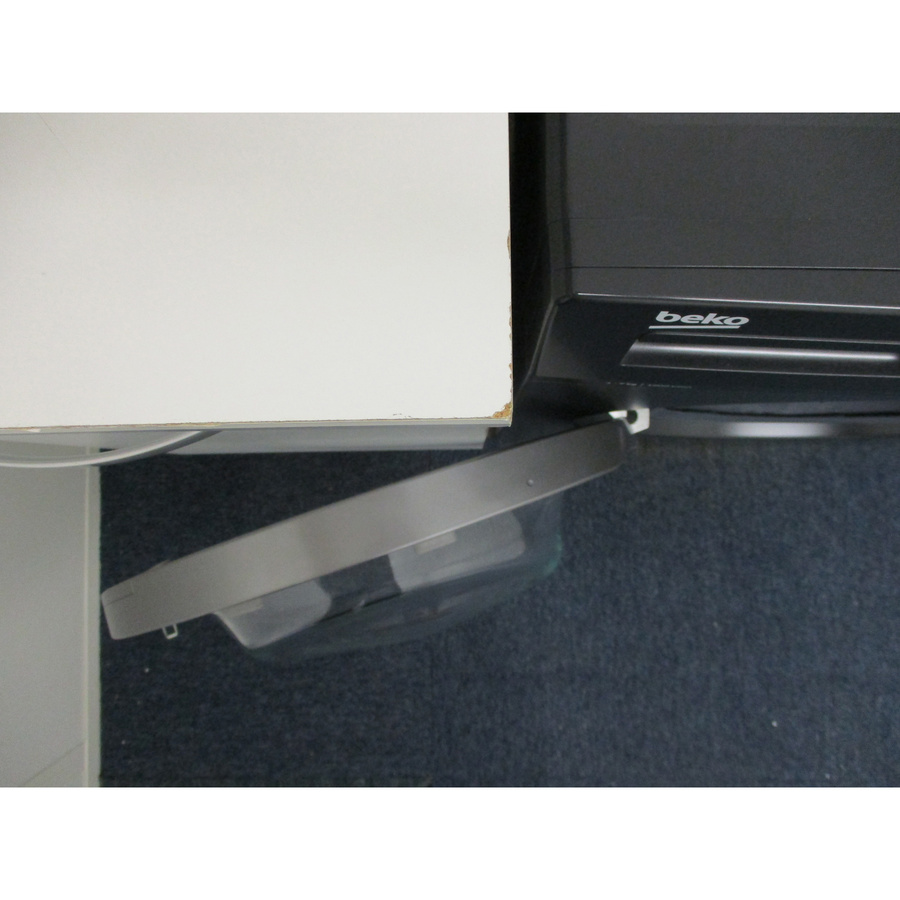 Beko WUE7212S1A - Angle d'ouverture de la porte