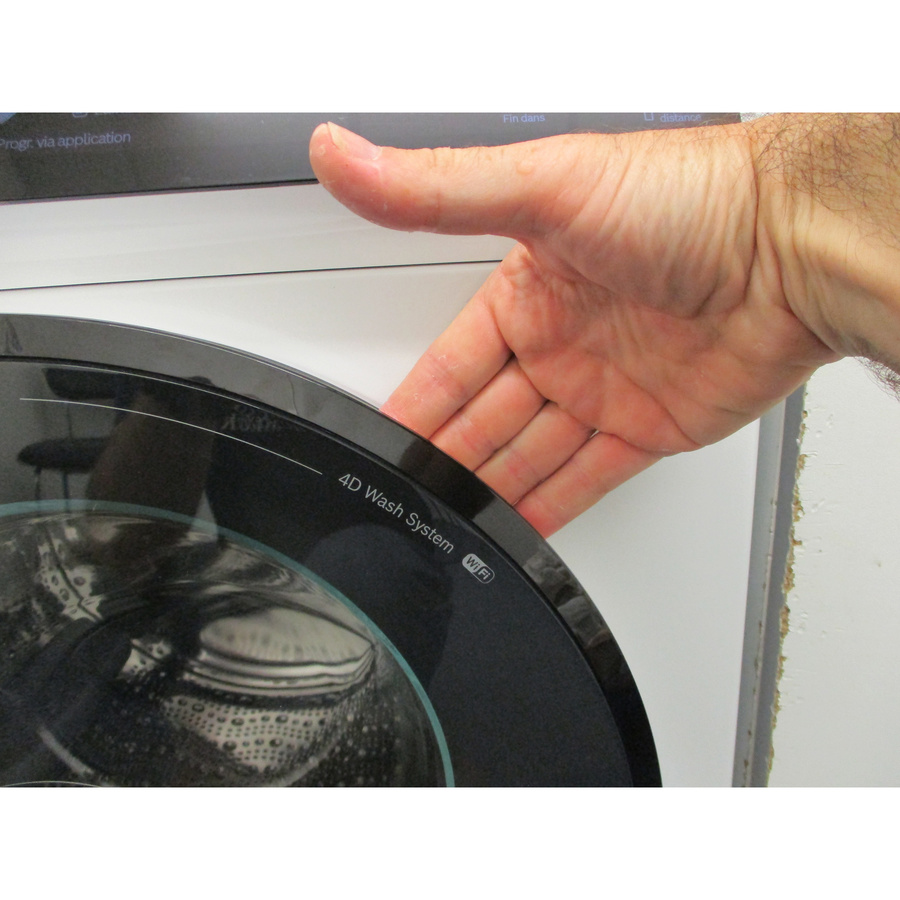 Bosch WGB24400FR - Poignée d'ouverture du hublot