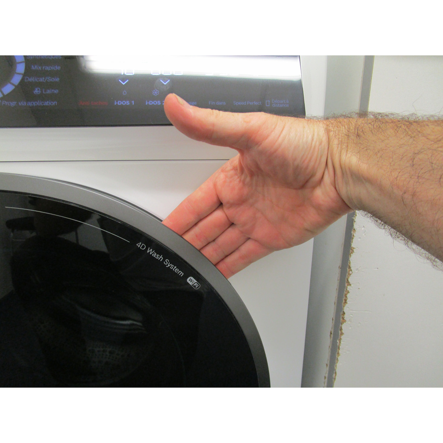 Bosch WGB256A2FR - Poignée d'ouverture du hublot