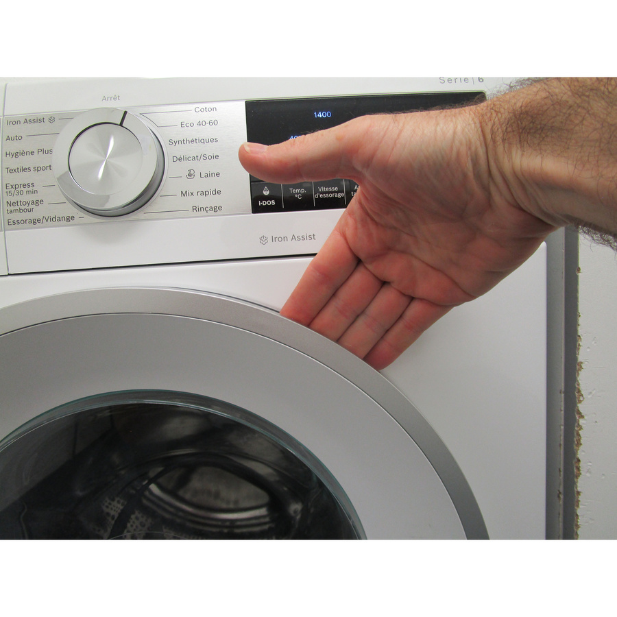 Bosch WGG244FSFR - Poignée d'ouverture du hublot