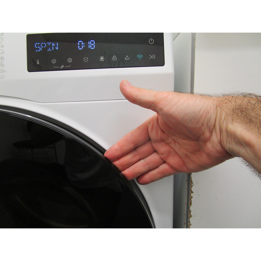 Candy BP 49SBL8-FR - Poignée d'ouverture du hublot