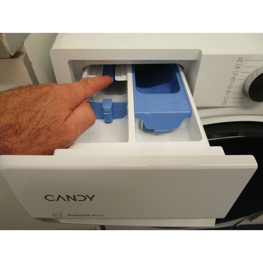 Candy BP 49SBL8-FR - Bouton de retrait du bac à produits