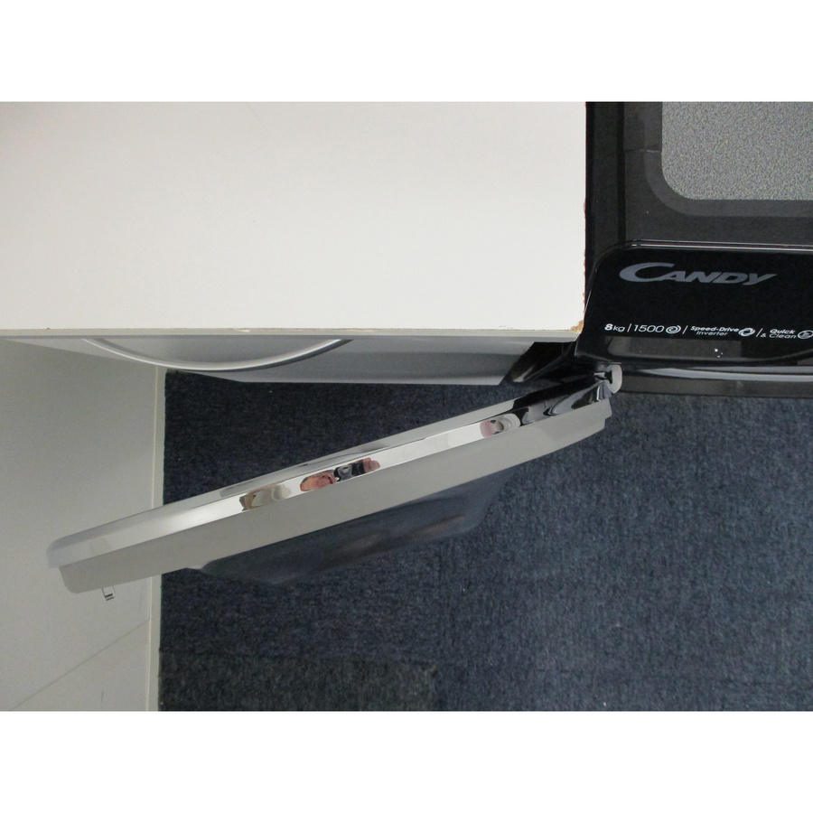 Candy RP586BWMBCB/1-S - Angle d'ouverture de la porte