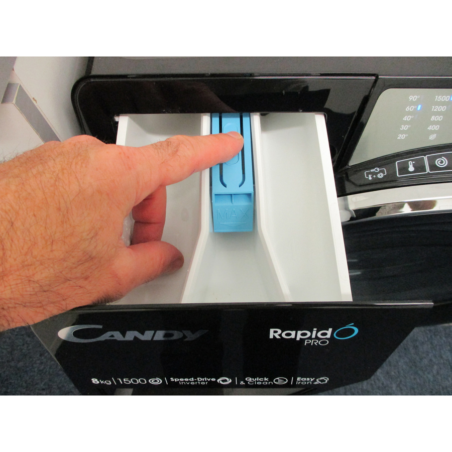 Candy RP586BWMBCB/1-S - Bouton de retrait du bac à produits