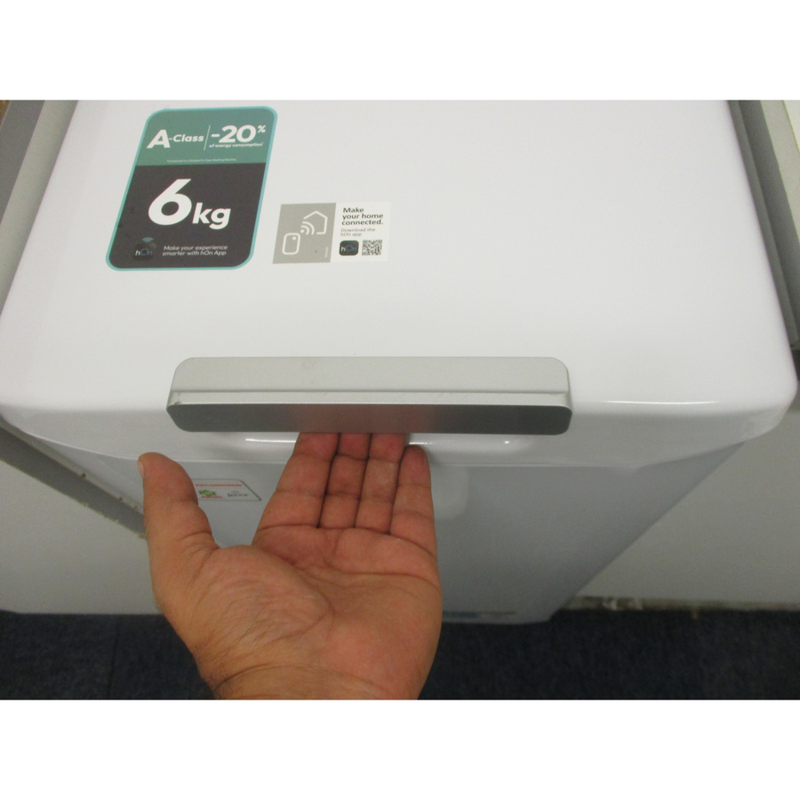 Candy TCAS266TM8-FR - Ouverture de la porte principale