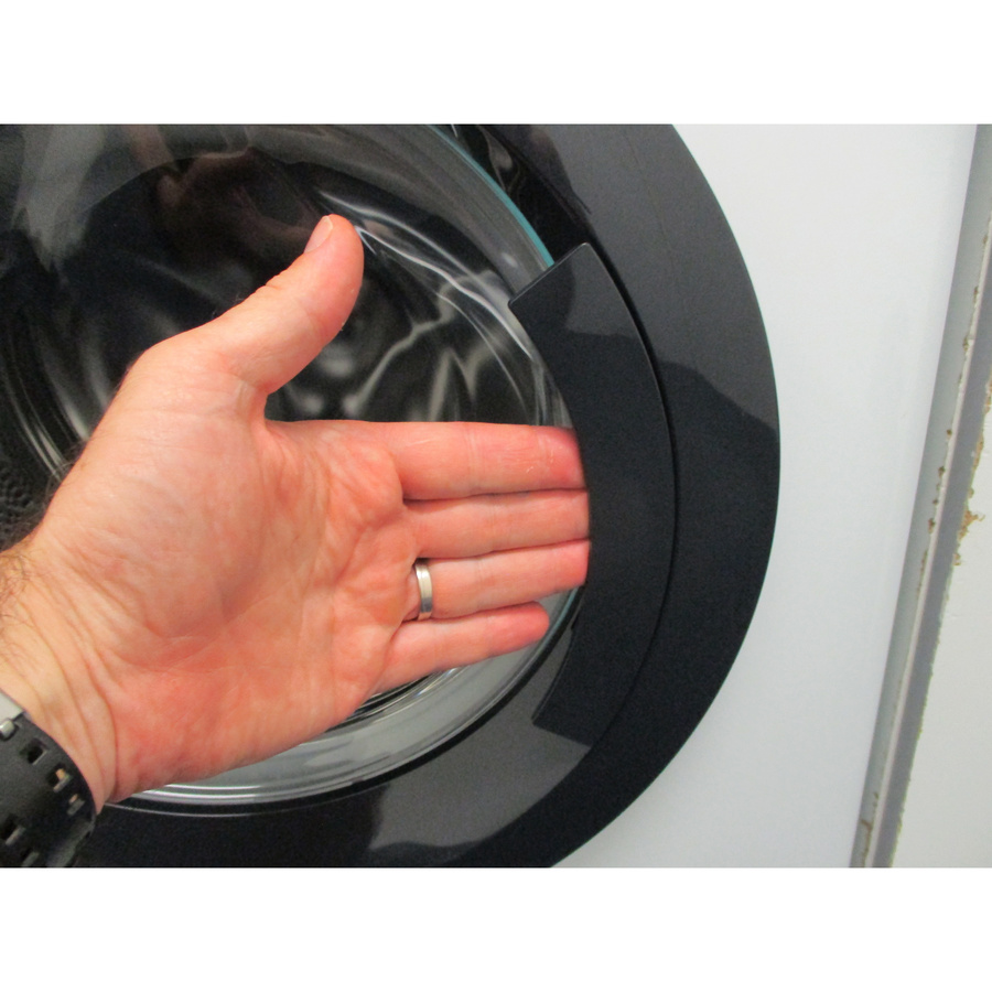 Electrolux EW2F7814FA - Poignée d'ouverture du hublot