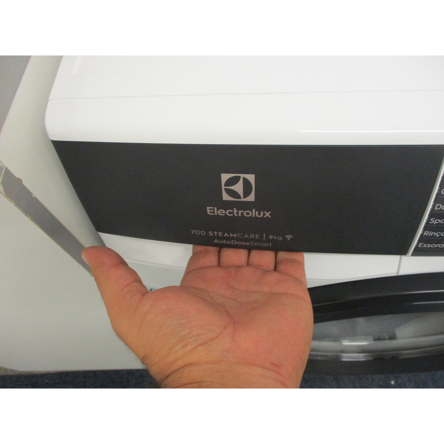 Electrolux EW7FI494AD - Ouverture du tiroir à détergents