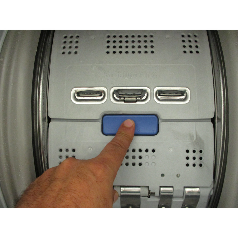 Electrolux EW7T1368DA - Bouton d'ouverture des portillons