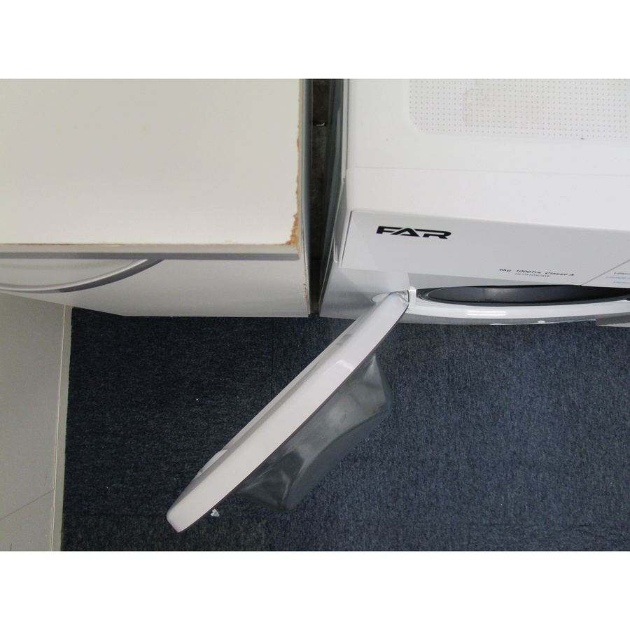 Far (Conforama, But) GLF610S24W - Angle d'ouverture de la porte